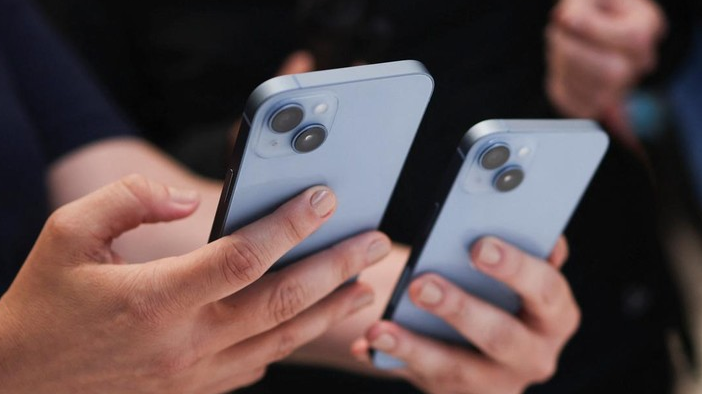 Berita Terbaru! 4 Alasan Mengapa Sebaiknya Tidak Membeli iPhone Refurbished di Indonesia: Informasi Penting yang Perlu Diketahui!